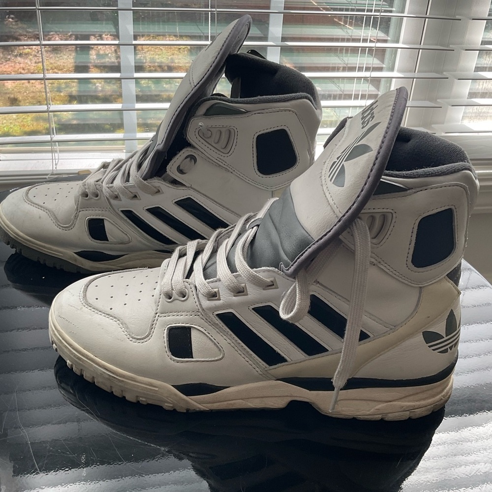 Adidas Retro High-Tops in Black and White